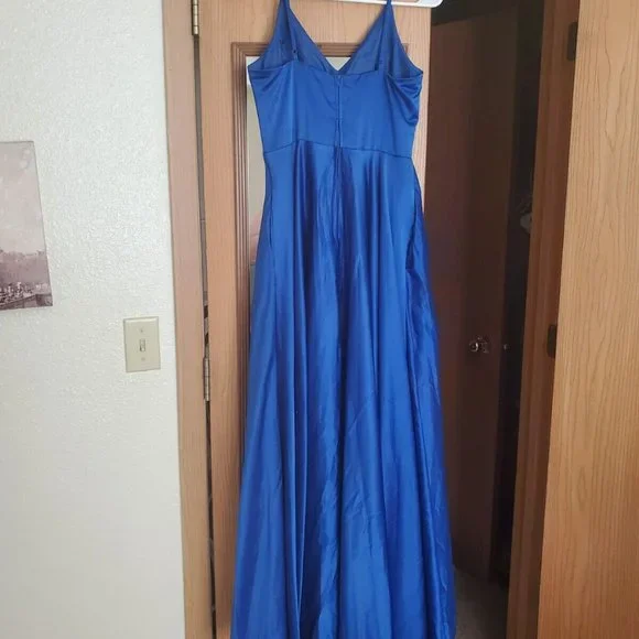 Prom Dress - Picture 2 of 3